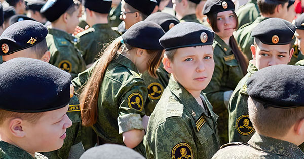 Rusia teston trurin e fëmijëve për të gjetur “liderët e ardhshëm”