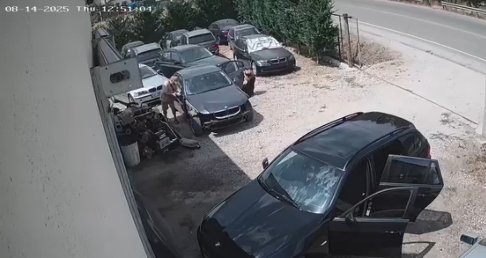Pronari i servisit në Pogradec: I moshuari nga Shkodra më grabiti pasqyrën e BMW-së