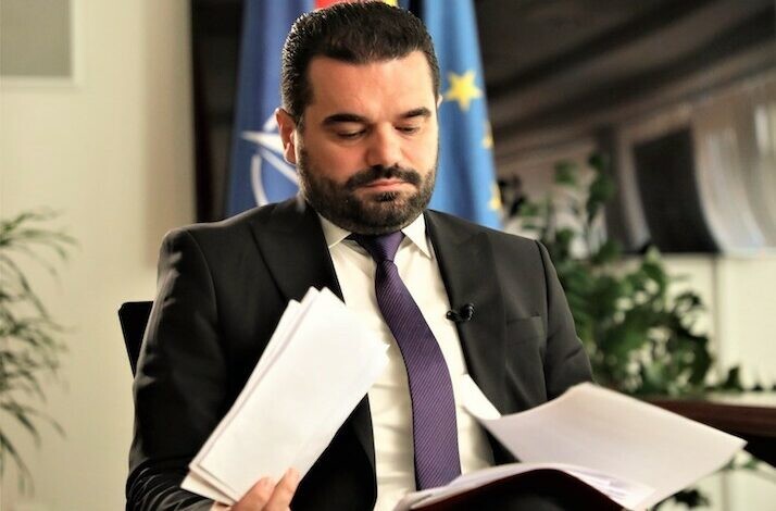 Lloga: Refuzimi i gjuhës shqipe nga Gjykata Kushtetuese, shkelje e rendit kushtetues