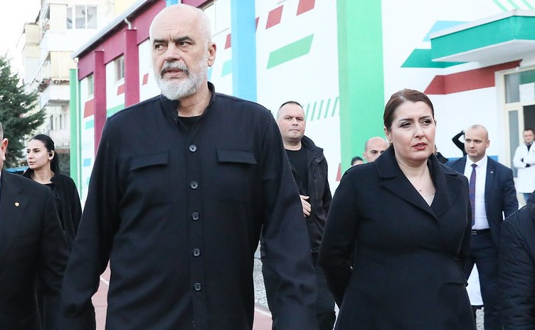 Arsimi 9-vjeçar shqiptar humb 7,400 nxënës brenda një viti shkollor, qeveria bën sehir