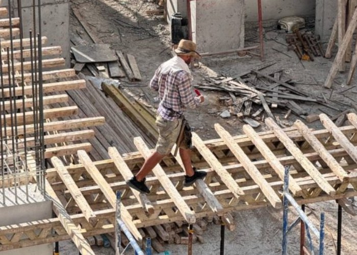 Kantieri te Komuna e Parisit zero siguri, rrezikon punëtorët