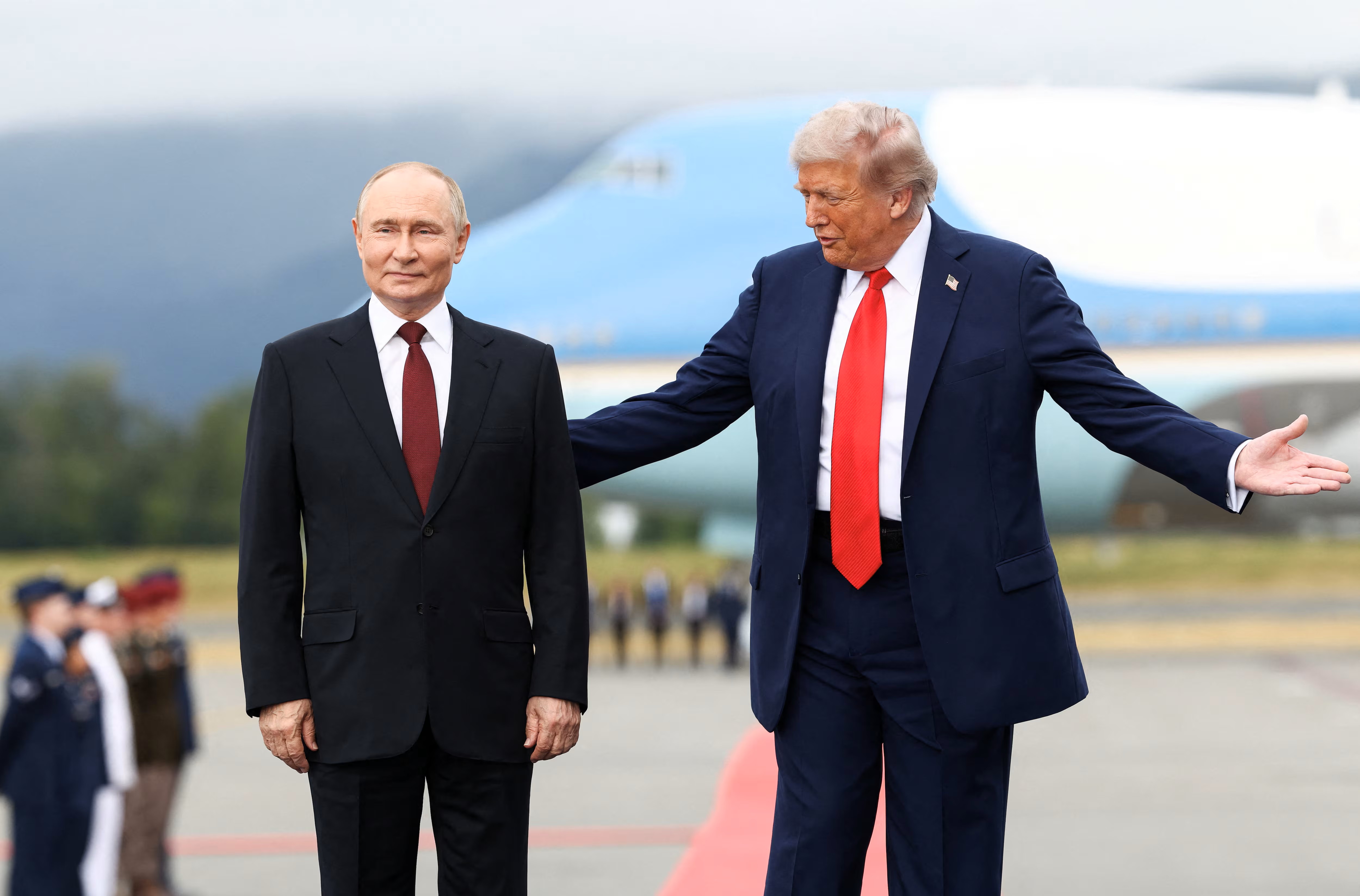 Trump dhe Putin takohen në Alaska, në fokus lufta në Ukrainë