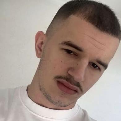 Vdes i riu Auron Ferizi që u godit nga vetura para dy dite