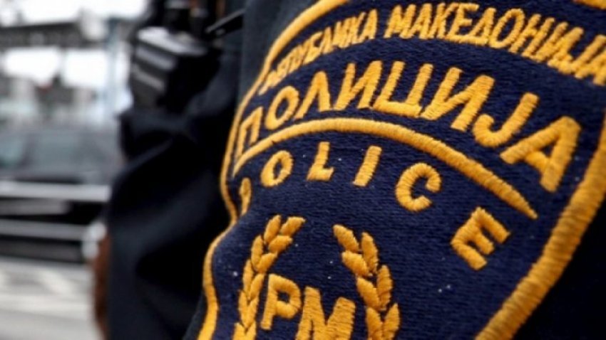 Ndalohet një person nga Ohri, dogji motoskafin e vëllait të tij