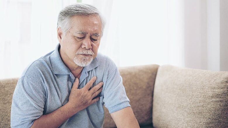Gjashtë simptoma të tensionit të lartë të gjakut që nuk duhet t’i injoroni kurrë