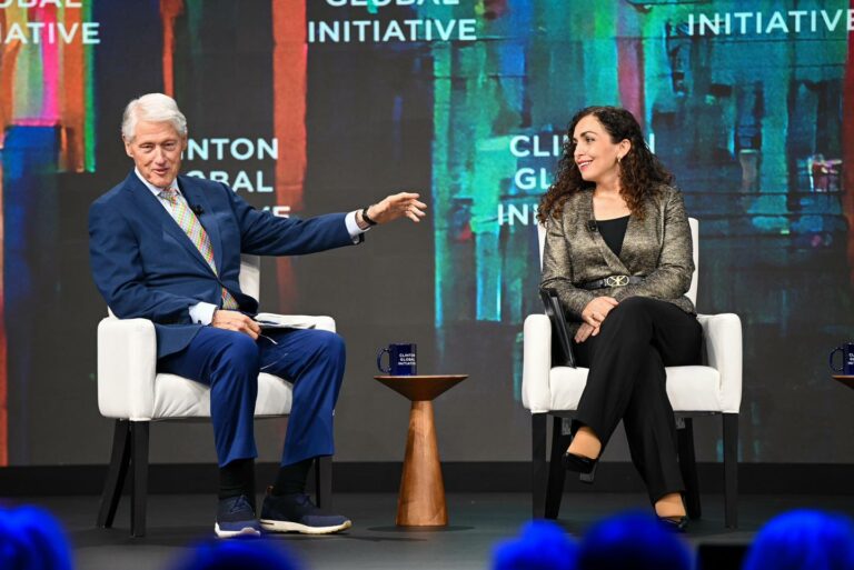 Osmani në New York, ndan me Clintonin rrëfimin e Kosovës nga çlirimi deri më sot