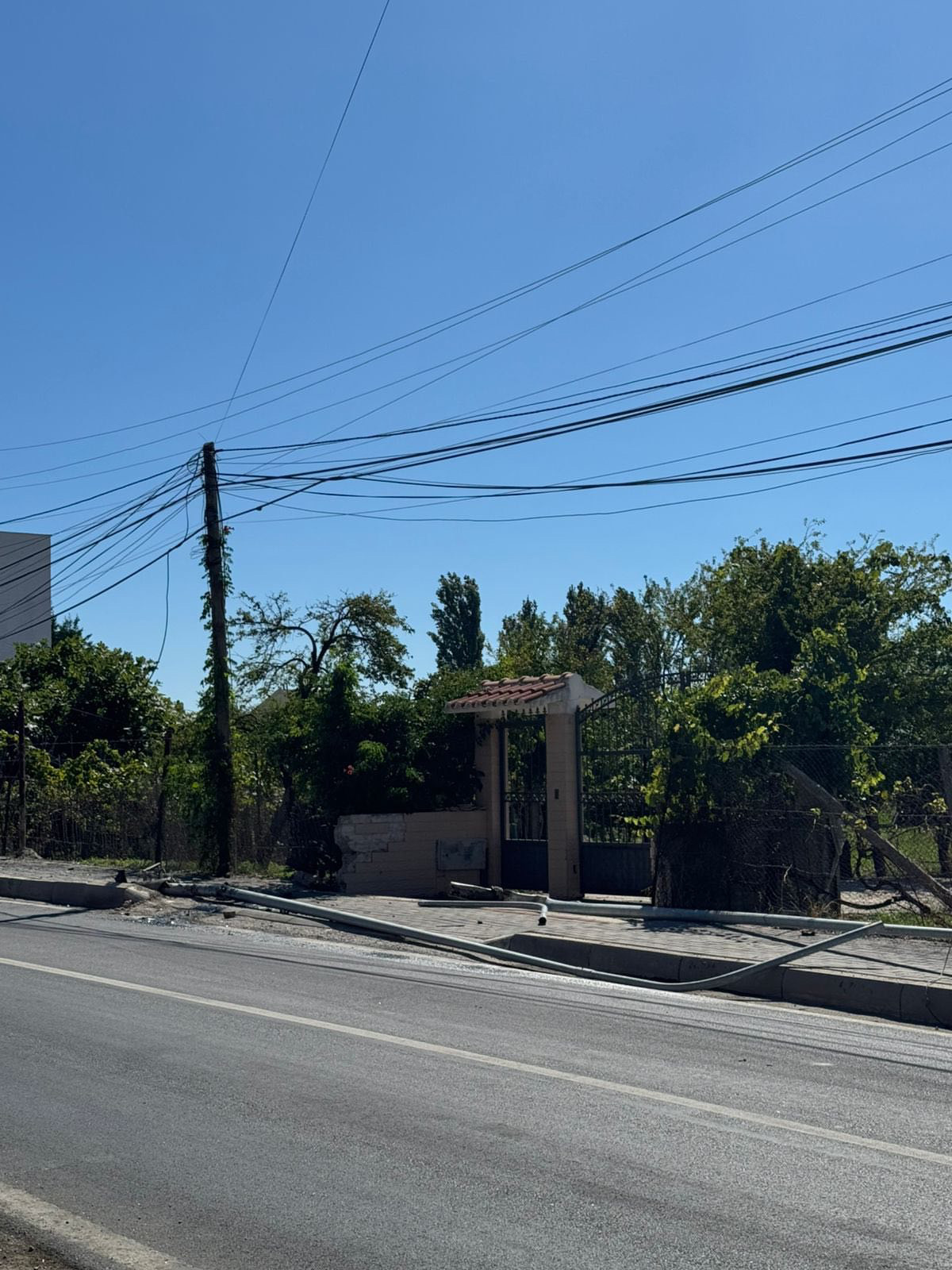Aksidentet e shumta në rrugën drejt plazhit të Shëngjinit: Banorët ...