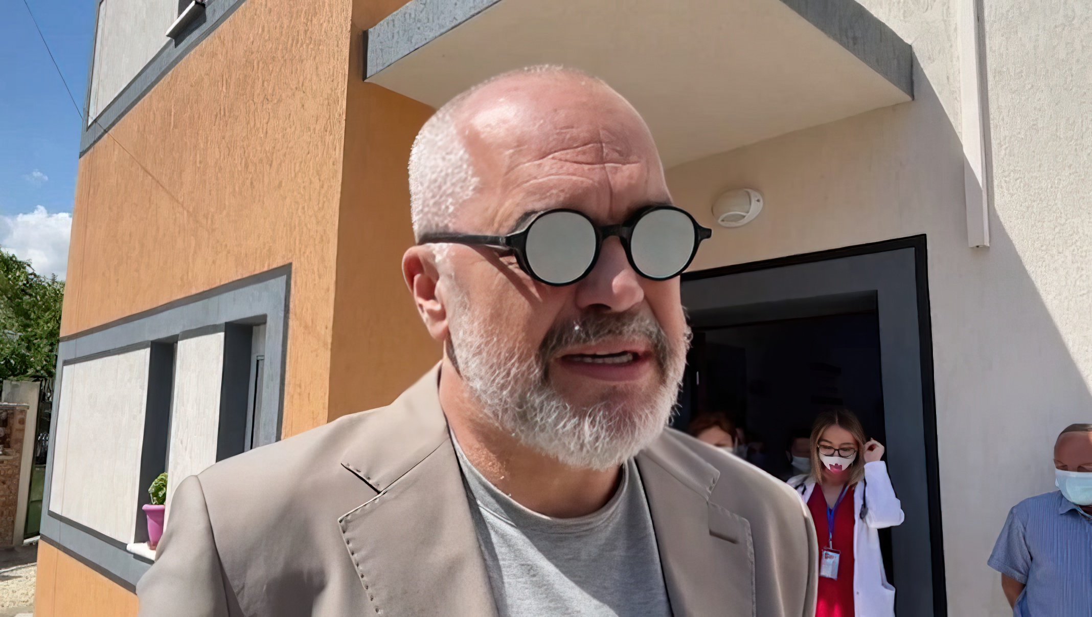 Rama: Plazhin e Ksamilit dhe Dhërmiut do t’i menaxhojnë Bashkitë përkatëse