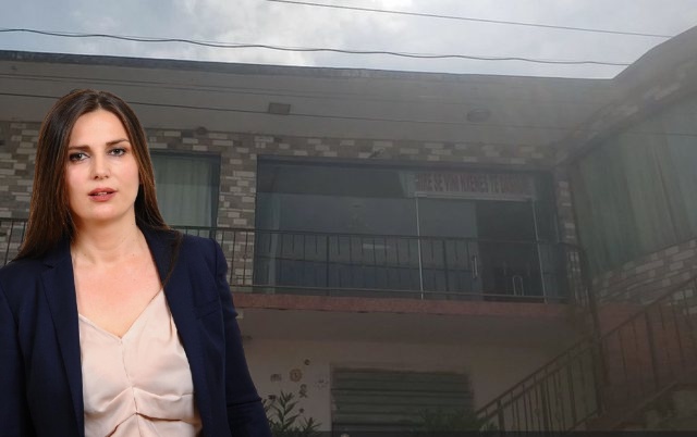 Nxënësit në Dimal bëjnë mësim në lokalin e marrë me qira, ‘klasat’ ndahen me perde