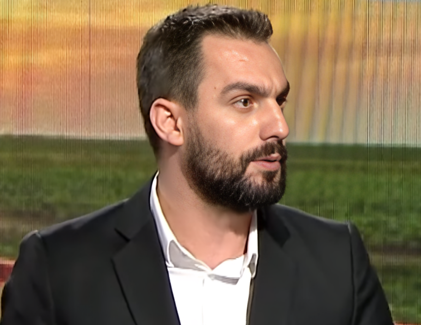 Vizionari Tik Lapaj nuk e “ul hundën”: Bashkia s’është formati im, jam për më shumë se kaq!