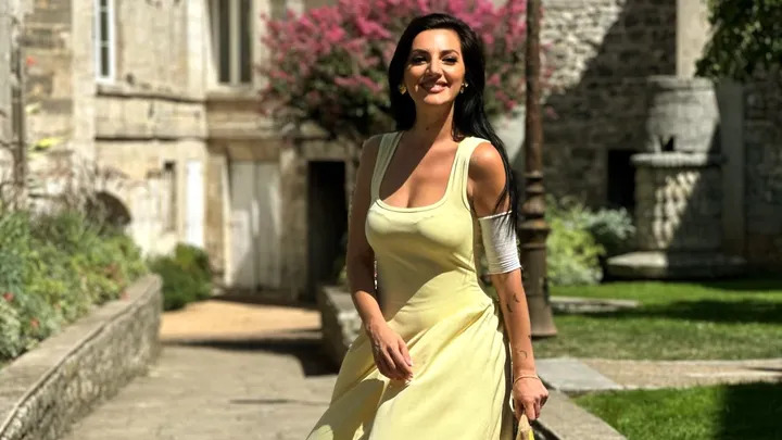 Nënë e një vogëlusheje 4-vjeçare, Klesta ka nevojë për ndihmën e shqiptarëve për të mposhtur kancerin