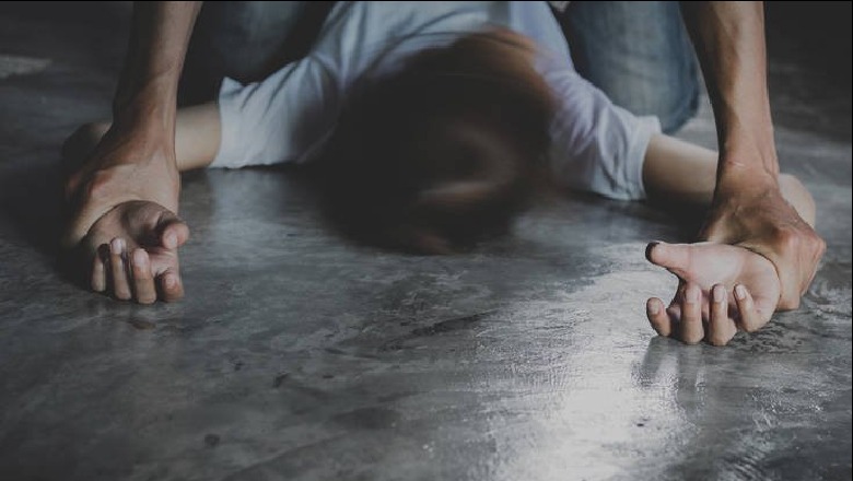 26-vjeçari durrsak përdhunon turisten italiane