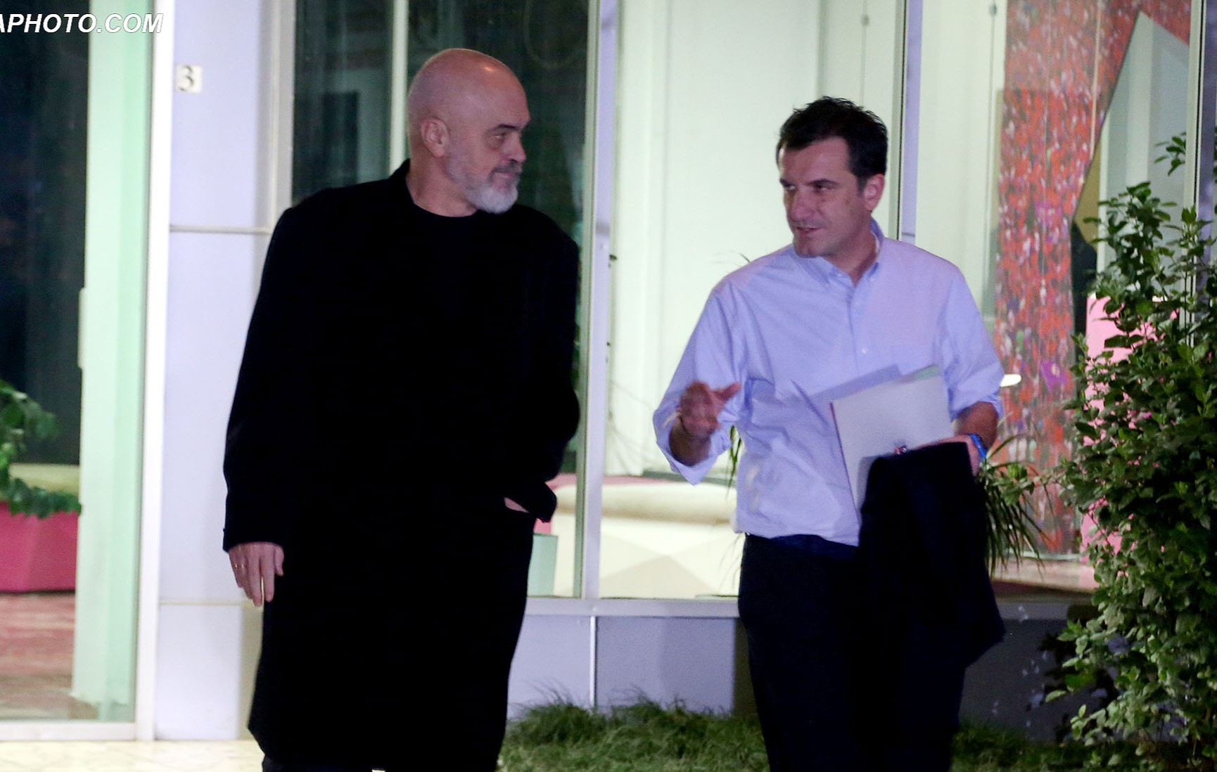 Veliaj i bllokoi firmën Ramës për shkarkim, si Rilindja nxitoi t’i bënte daljen Lalit