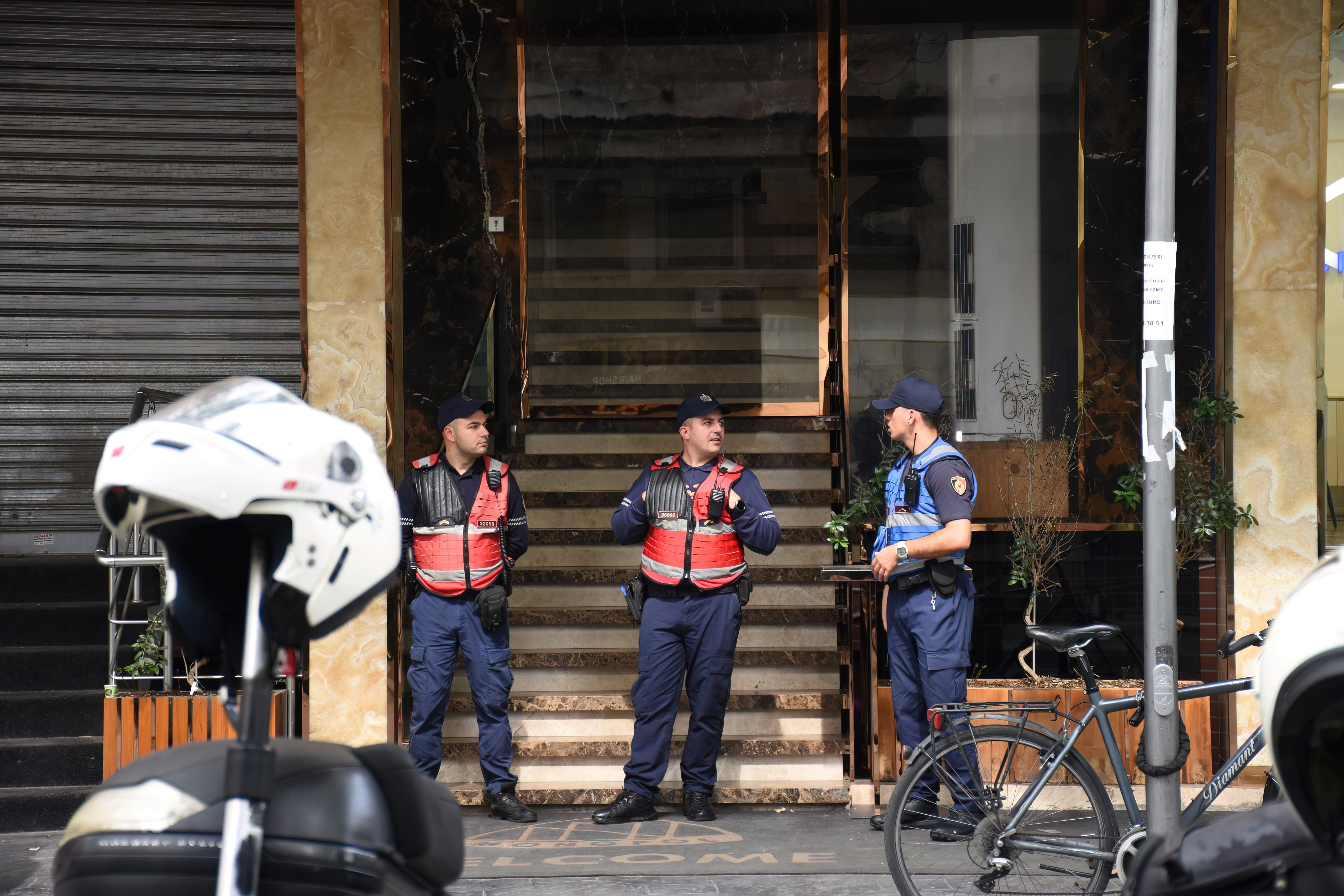 U arrestua në Itali për vrasjen e Klevisit, kush është Saimir Kolaveri, fantazma që ndërmjetësonte dhe porosisite vrasje