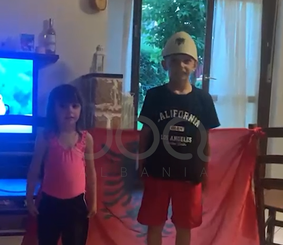 Lindur e rritur në Itali, motër e vëlla krenarë që janë shqiptarë