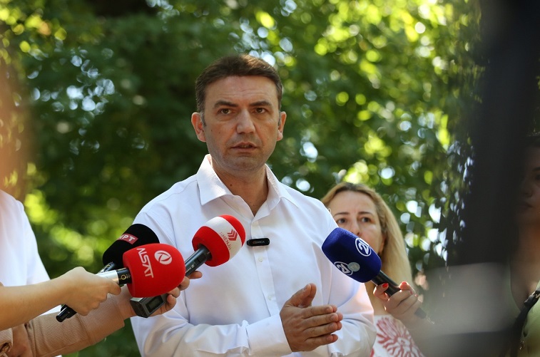 Osmani: Nuk ka ndodhur takimi me Gruevskin, VLEN më 19 tetor do ta merr përgjigjen ndaj këtyre shpifjeve