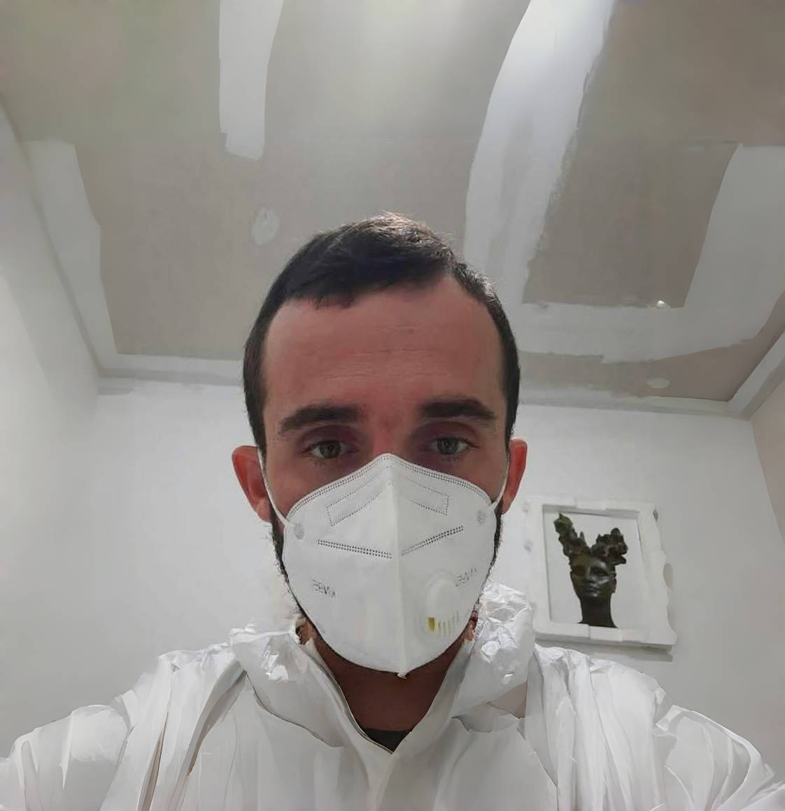 Mjeku Dash plagosi me thikë kolegun tek Shefqet Ndroqi dhe u shpall në kërkim, sot President i Peshengritjes