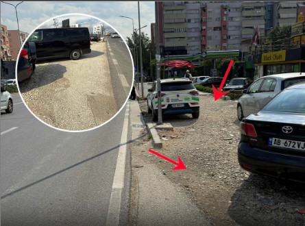 Punimet gjysmake të Unazës së Madhe, trotuari i harruar kthehet në parkim