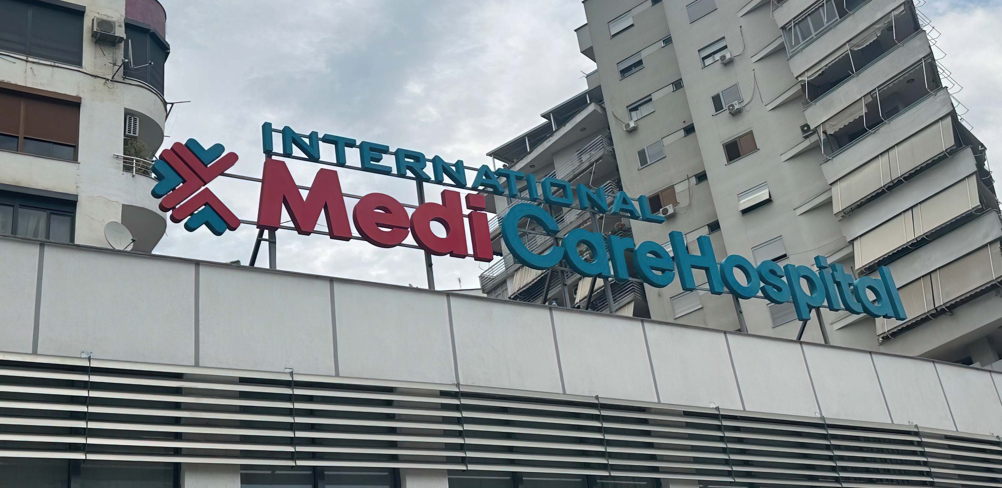 Medikamente të skaduara dhe 1 mln € fitime të fshehura, i vihet shiriti spitalit “MediCare”