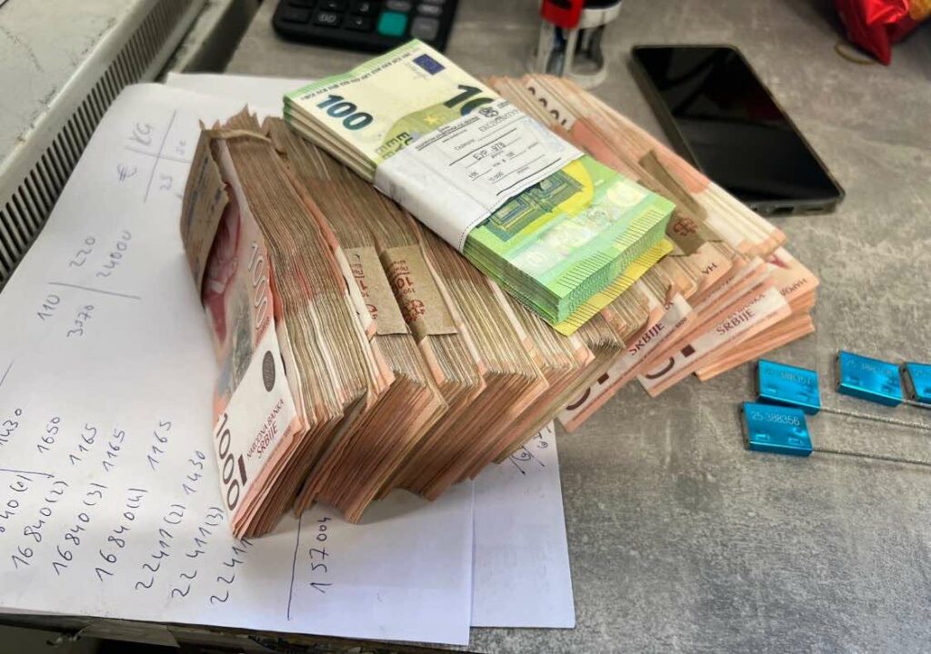 Kapet serbi me 20 mijë euro në Jarinje nga dogana