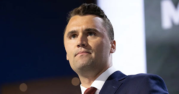 Aleati i Trump qëllohet me armë gjatë një eventi në Utah