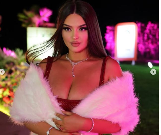 Enca shpërthen në 30-vjetorin e lindjes, pamje magjike që të lenë pa frymë