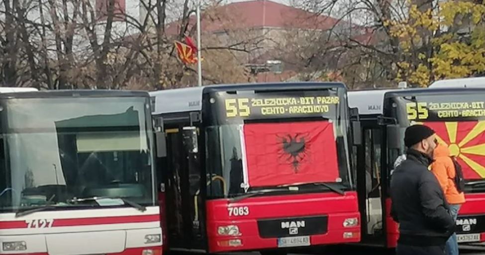 Autobusët privatë prej sot do të qarkullojnë me orar të rregullt, NTP ua pagoi borxhin