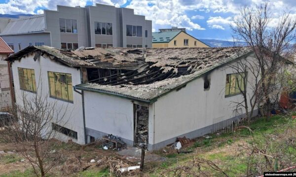 Vdes edhe një person si pasojë e zjarrit në Koçan