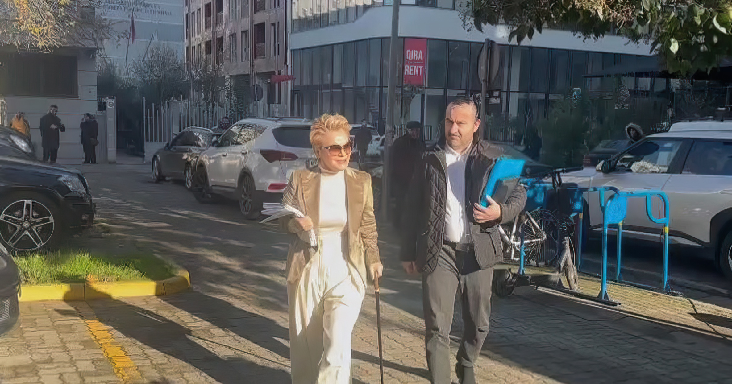 Avokati i Kryemadhit dhunon rojen në Gjykatën e Vlorës!