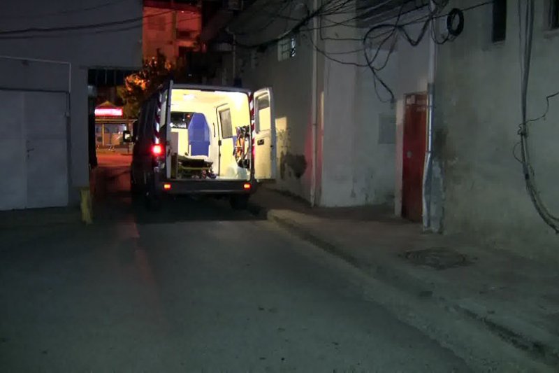 35-vjeçarja i jep fund jetës në mënyrë tragjike në Kuçovë, familjarët e gjejnë të pajetë në dhomën e saj