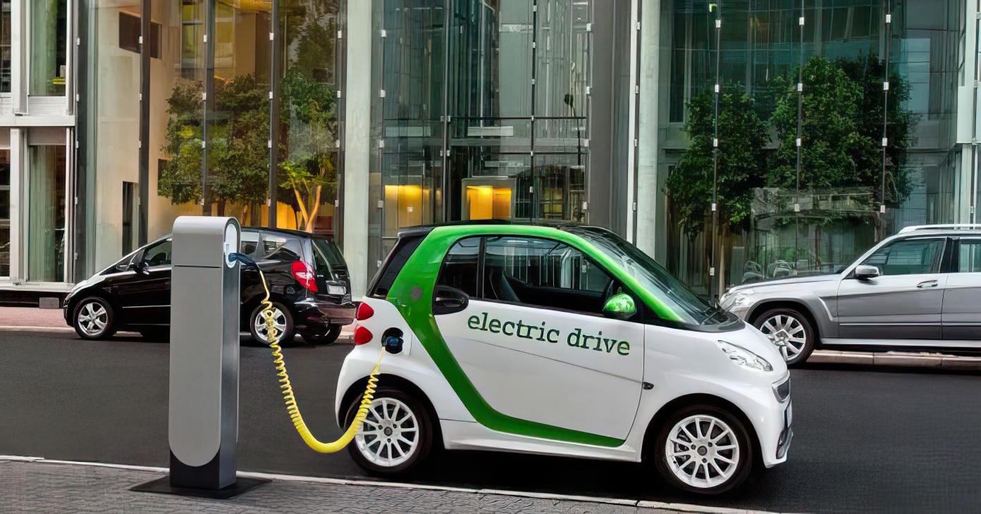 Rritet çmimi i karikimit për makinat elektrike: tarifa e re hyn në fuqi më 1 nëntor