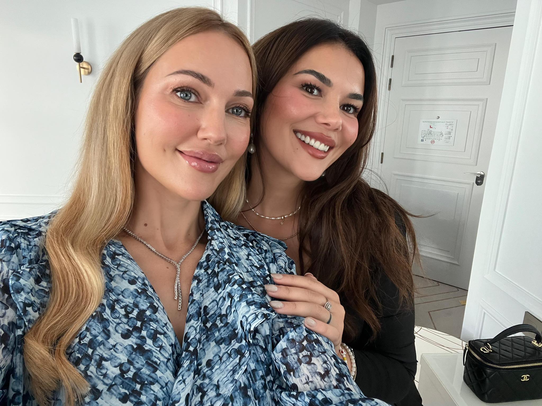 Sellma ia bën grimin “Sulltaneshës Hyrrem”