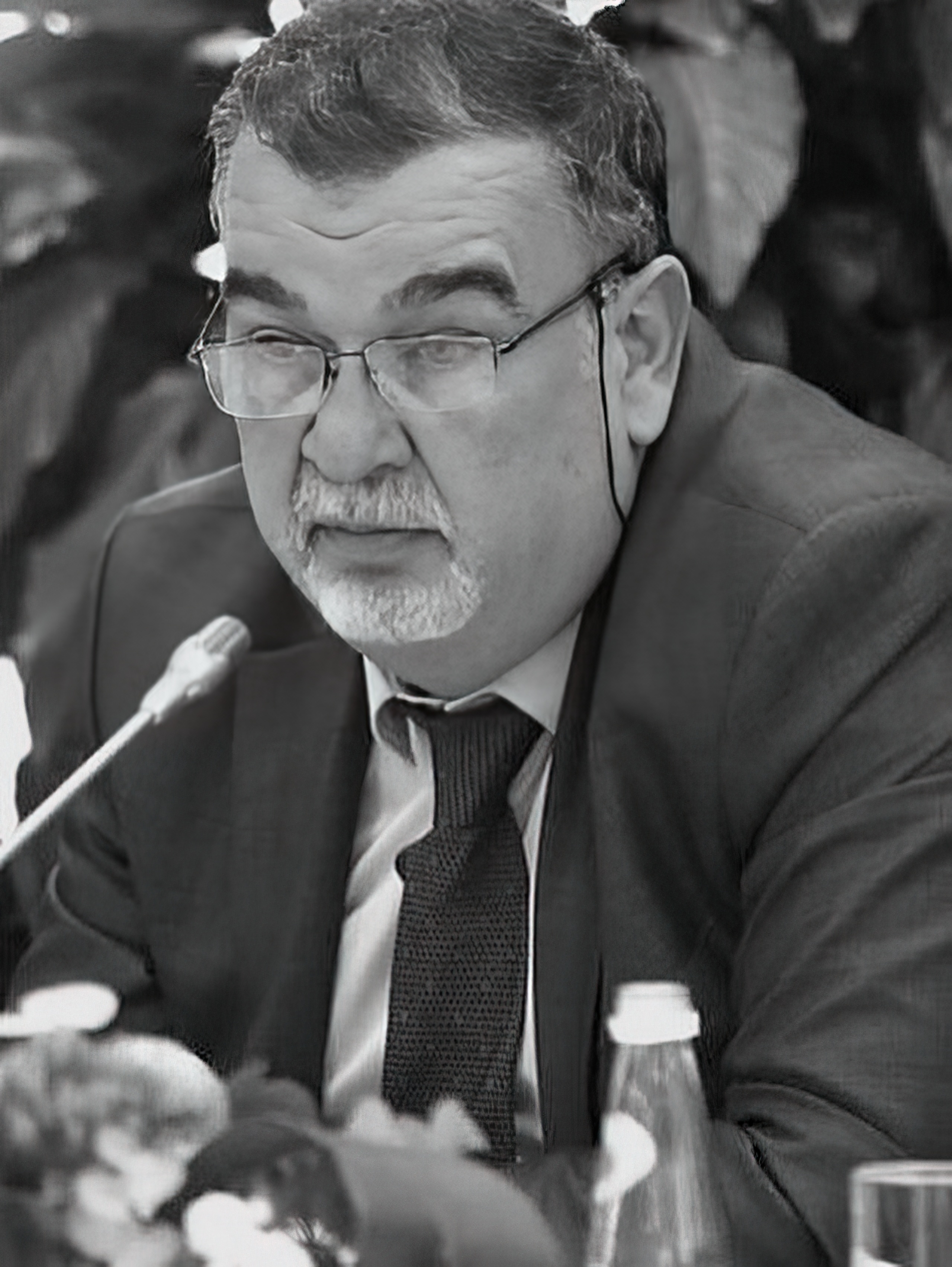 “Mos u mërzit Astrit, se nata nuk mban përjetë”