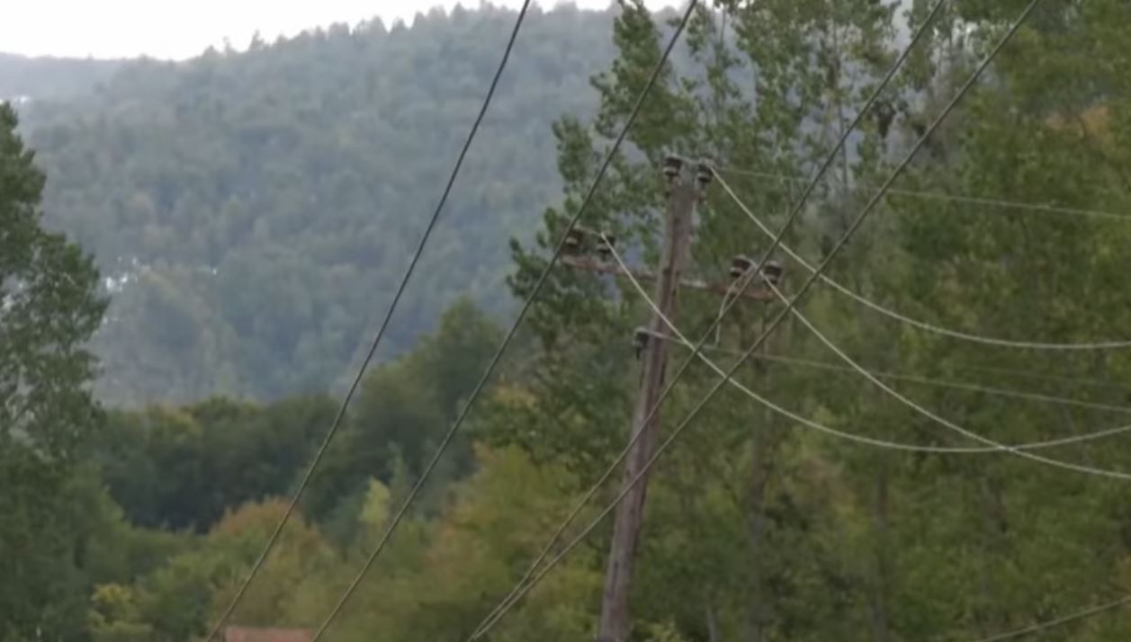 Banorët e Jezercit pa rrymë që disa ditë