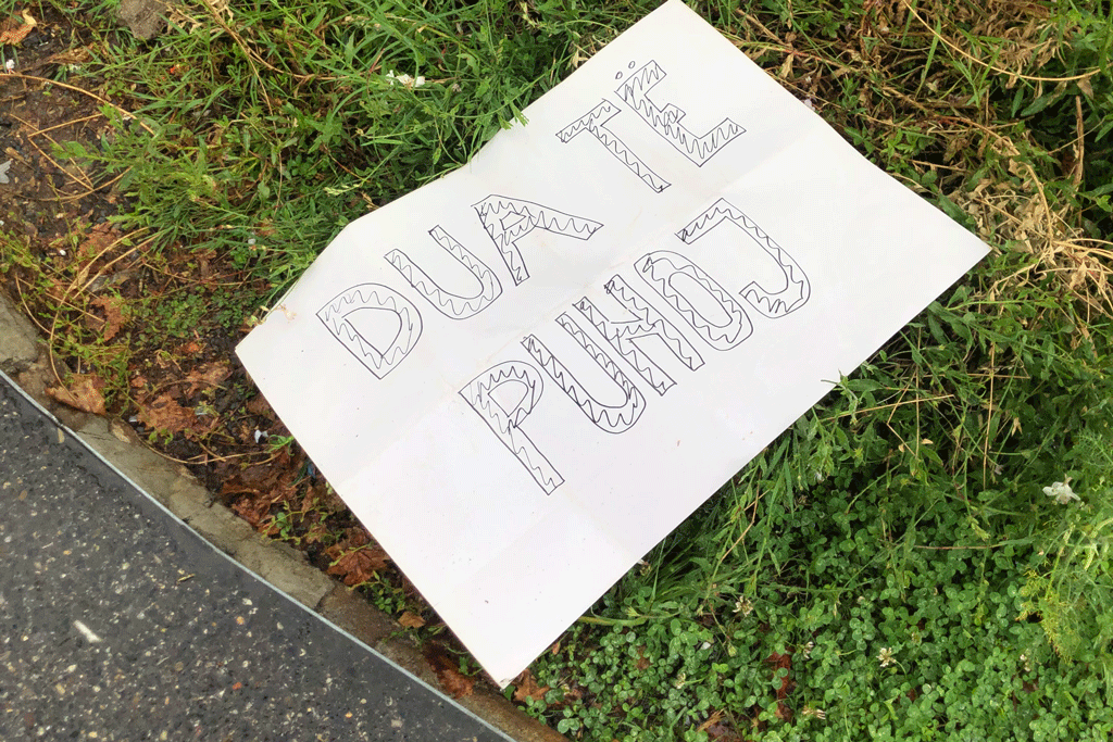 Diploma nuk mjafton! Të rinjtë shqiptarë pa punë, detyrohen të emigrojnë