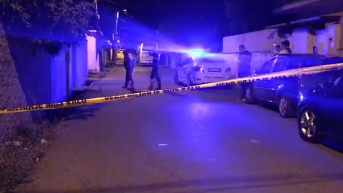 Vriten me armë zjarri dy të rinj në Durrës