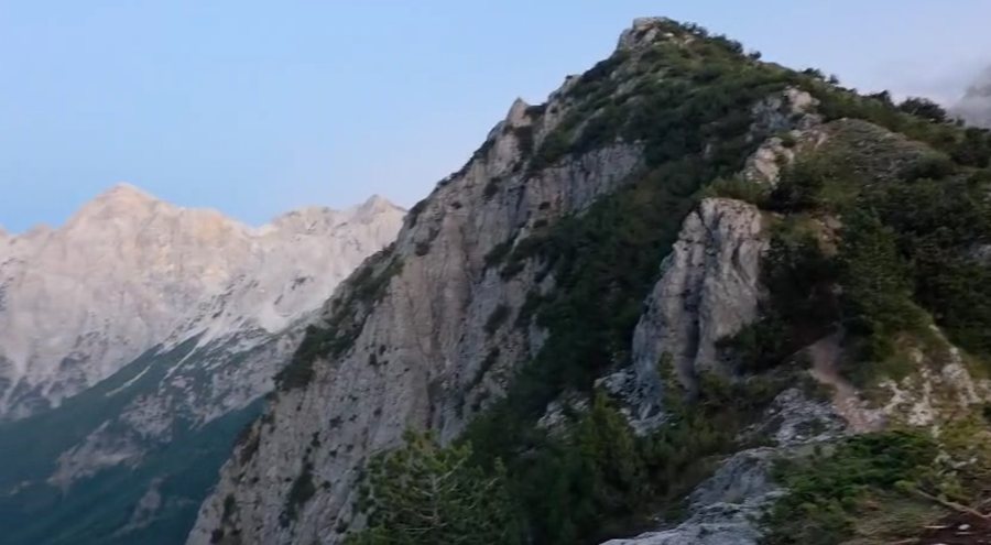 U gjet i vdekur në humnerë: Nisin hetimet për vrasjen e Mirel Çokës në Kelmend