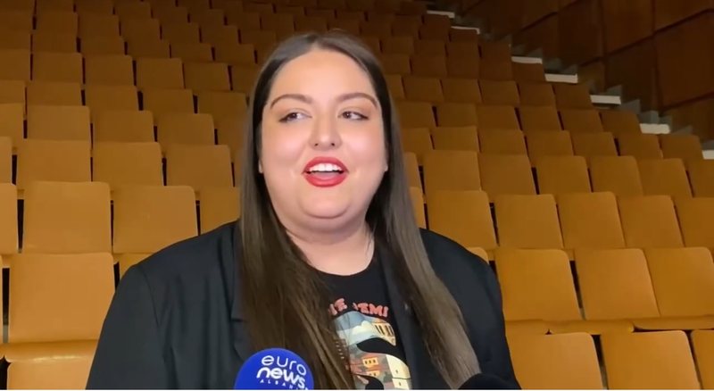 Sara Mila sulmon Taulant Ballën dhe Maznikun: Kanë qenë të përgjumur për Elbasanin!