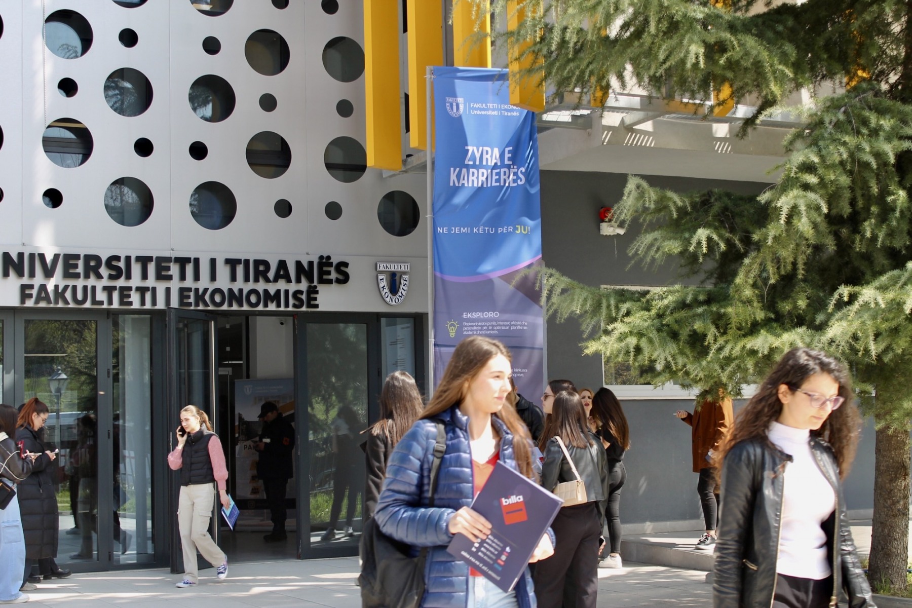 Universitetet po boshatisen: Rënia e studentëve prek rëndë arsimin e lartë në Shqipëri