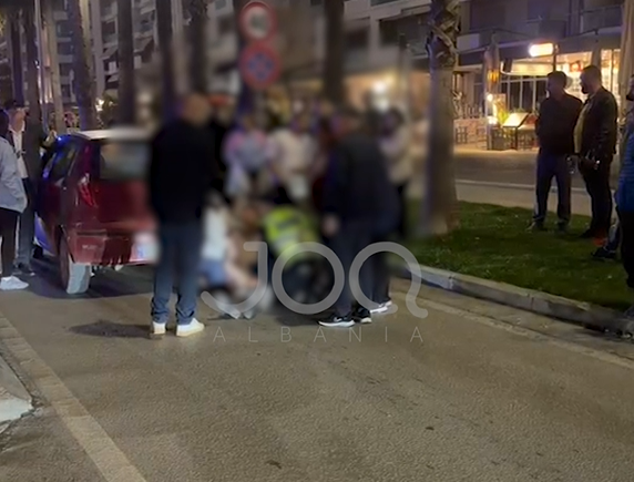“E plagosura nga aksidenti u la 45 minuta në rrugë, ambulanca kishte vetëm një barrelë”