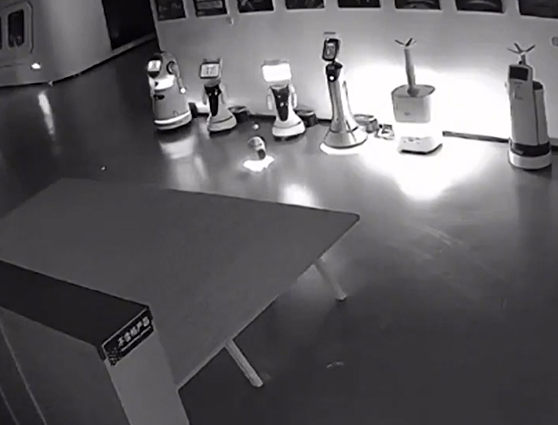 Nis revolta e AI?! Roboti ‘bind 12 kolegë’ të braktisin punën për kushte të këqija