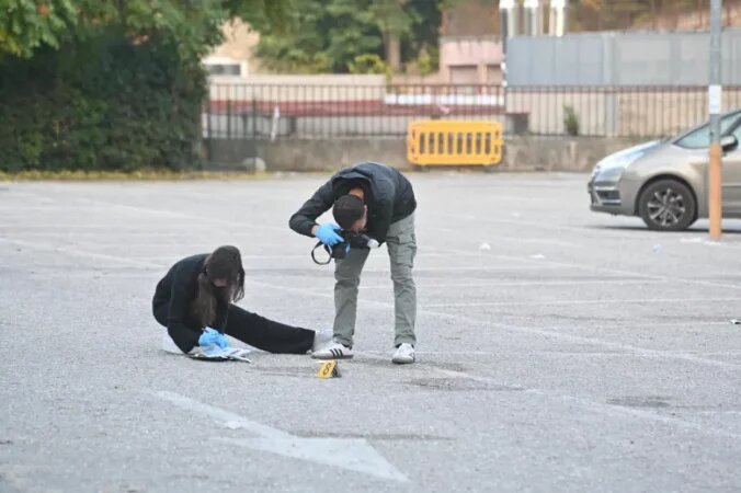 “Dikush u përpoq të lante gjakun”/ Detaje nga vrasja e shqiptarit në Itali, 23-vjeçari u vra me thikë pranë zemrës