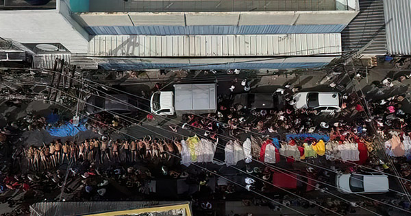 Kasaphana në Brazil: Policia dhe banorët bëjnë “ekspozitë” me trupat e të vrarëve në mes të rrugës