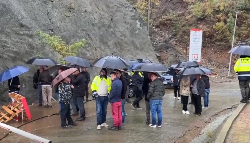 minatoret-e-spacit-tete-albania-po-na-largon-nga-puna-pse-protestojme