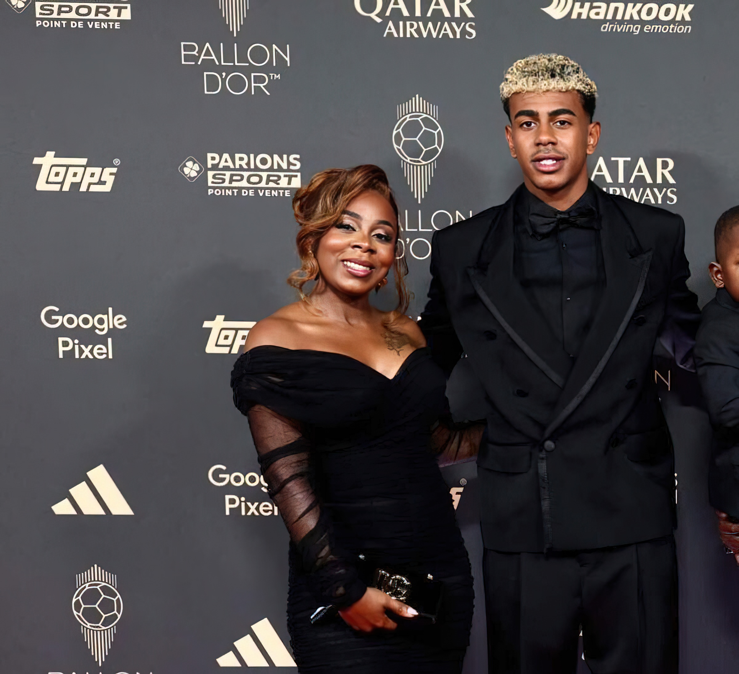 Nëna e Lamine Yamal bëhet “yll” në Londër, fansat paguajnë deri në 360 euro për të darkuar me të