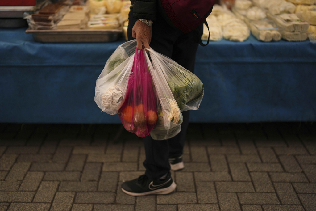 “Betejë e papërballueshme”: Qytetarët ankohen me rritjen e vazhdueshme të çmimeve