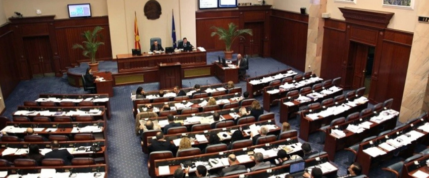 Tre deputetë bëhen kryetarë komunash, Kuvendi duhet të konstatojë ndërprerjen e mandateve