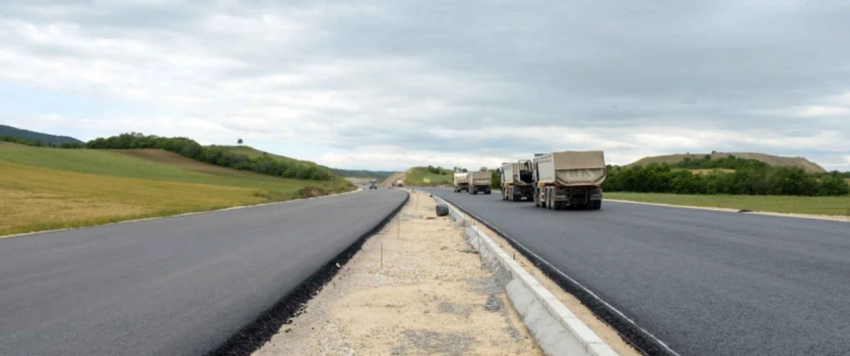 Në ndërtimin e autostradave të korridoreve 8 dhe 10 d në shtator janë angazhuar 2277 persona