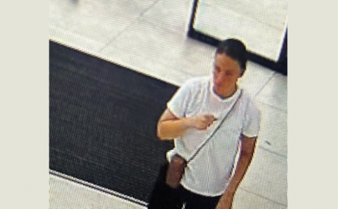 Policia kërkon ndihmë nga qytetarët për kapjen e kësaj gruaje – po kërkohet për rrahje