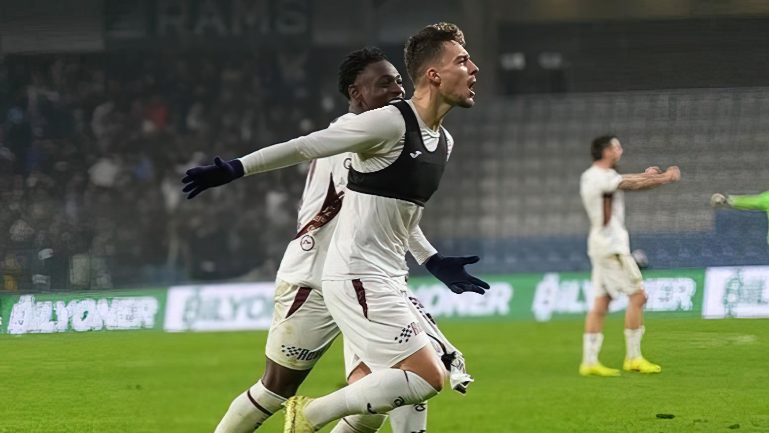 Ernest Muçi gjen rrjetën, shënon dopietë dhe i jep fitoren Trabzonsporit në minutën e 101